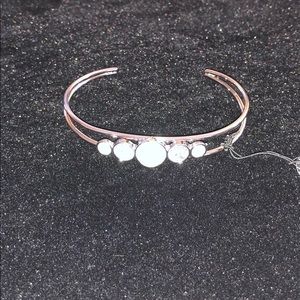 Pearl w/ diamonds bracelet
